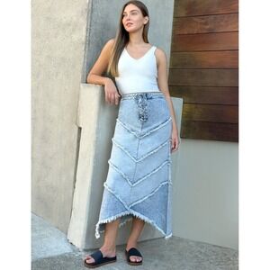 Wash Lab Chevron Maxi Skirt Size 29 Women's‎ Denim Raw Frayed Edges Asymmetrical